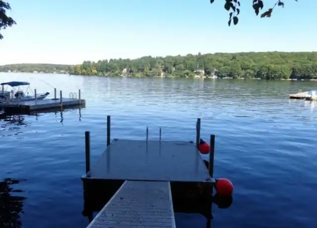 Property at 2 Lake Terrace Dr, Danbury, CT, 06811, 3 beds, 1 bath, [object Object]