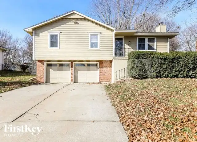 Property at 410 SE Crescent St, Lees Summit, MO, 64063, 3 beds, 2 baths, [object Object]