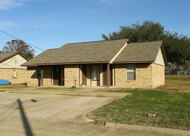Property at 12943 TX-142, Martindale, TX, 78655, 1 bed, 1 bath, [object Object]