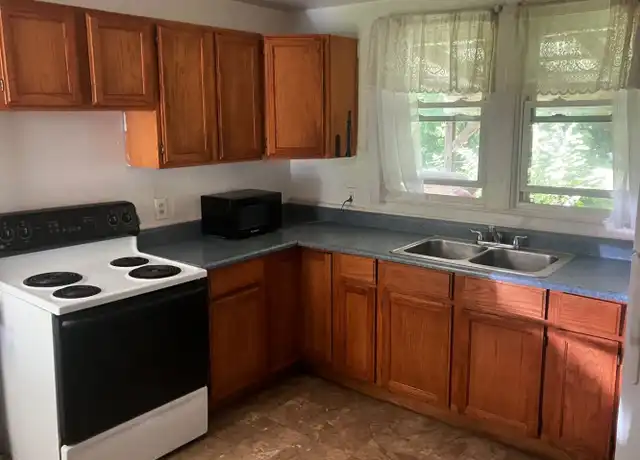 Property at 352 Hacker Rd, Dayton, OH, 45415, 1 bed, 1 bath, [object Object]