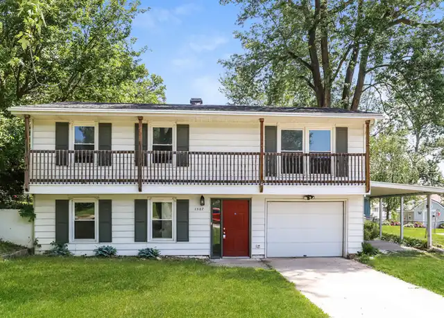 Property at 1507 S Skyline Dr, Liberty, MO, 64068, 3 beds, 1 bath, [object Object]