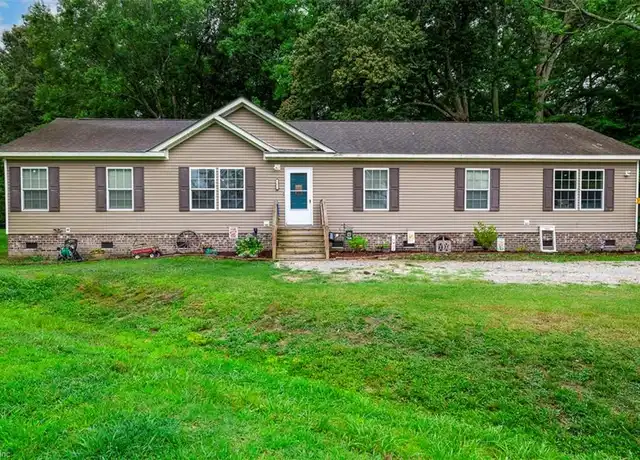 Property at 561 Forest Rd, Chesapeake, VA, 23322, 4 beds, 2 baths, [object Object]
