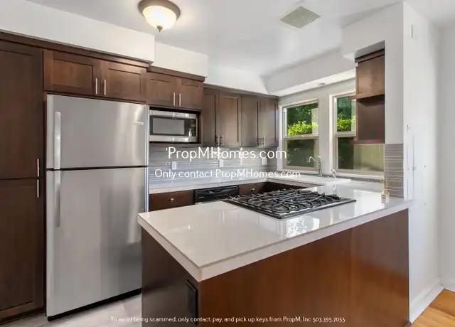 Property at 1411 N Alberta St #7, Portland, OR, 97217, 2 beds, 1 bath, [object Object]