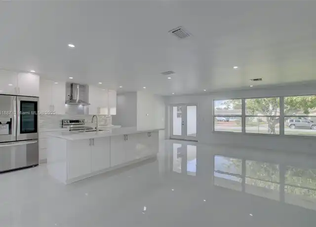 Property at 1801 N 54th Ave, Hollywood, FL, 33021, 3 beds, 3 baths, [object Object]