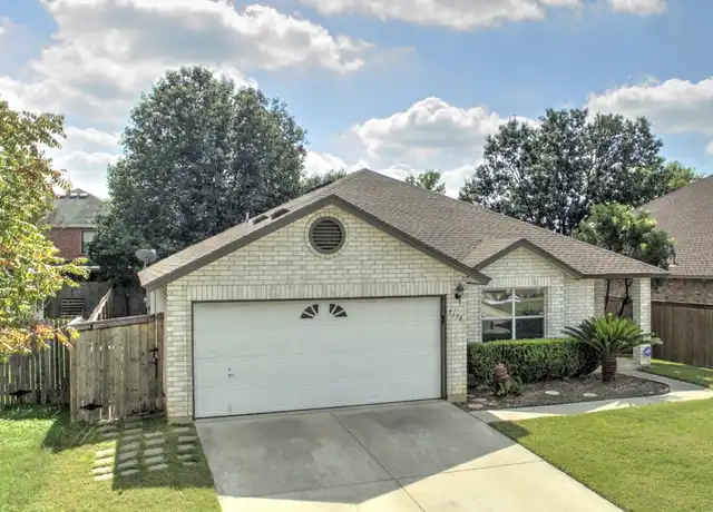 Property at 7138 Valewood Vw, San Antonio, TX, 78240, 3 beds, 2 baths, [object Object]