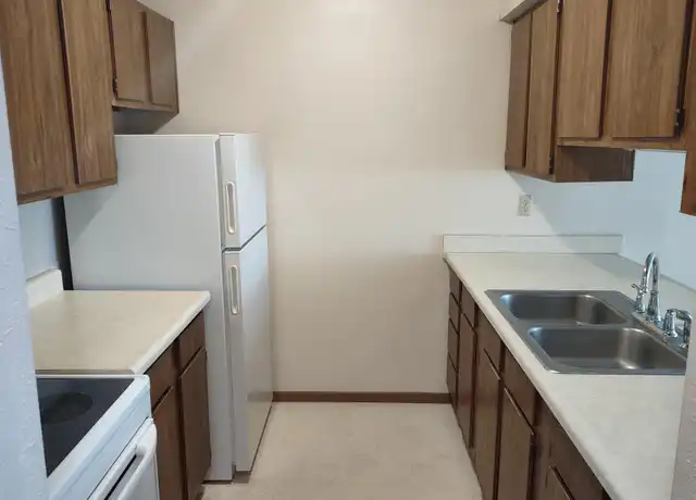 Property at 200 Florence Ave, Fulda, MN, 56131, 1 bed, 1 bath, [object Object]