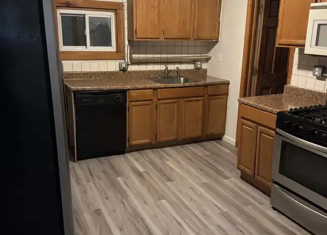 Property at 60 Rathbun St Unit 3R, Woonsocket, RI, 02895, 2 beds, 1 bath, [object Object]