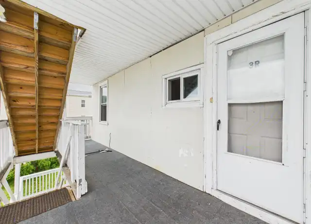 Property at 60 Rathbun St Unit 3R, Woonsocket, RI, 02895, 2 beds, 1 bath, [object Object]