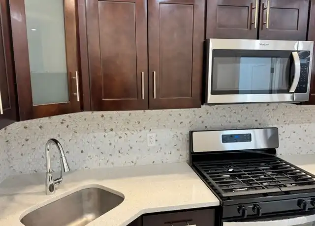 Property at 220 S 8th St Unit 2L, Newark, NJ, 07103, 4 beds, 1 bath, [object Object]