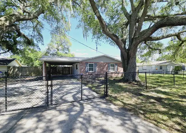 Property at 1402 N Bracewell Dr, Plant City, FL, 33563, 3 beds, 1.5 baths, [object Object]