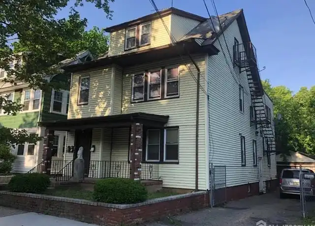 Property at 66 Poe Ave Unit 2, Newark, NJ, 07106, 3 beds, 1 bath, [object Object]