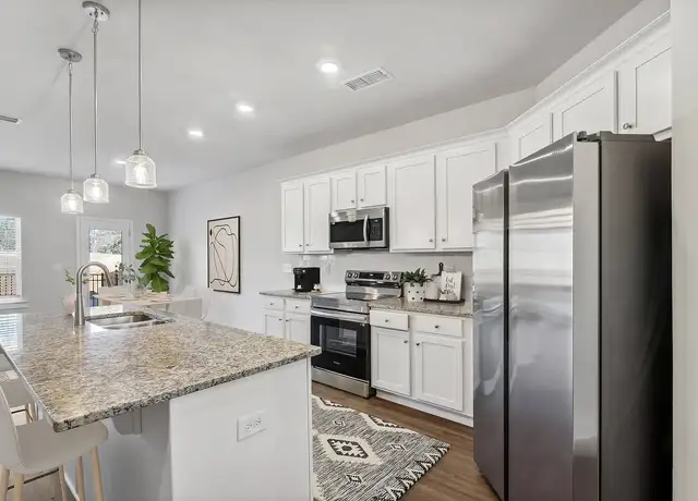 Photo of 610 Midway Rd, Loganville, GA 30052