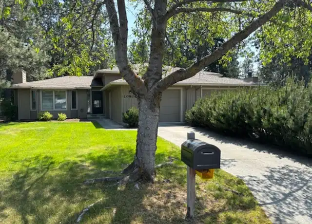 Property at 10804 E 27th Ave Unit 10806, Spokane Valley, WA, 99206, 3 beds, 2 baths, [object Object]