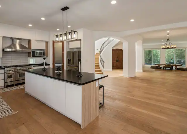 Property at 139 Westwind Mall, Marina del Rey, CA, 90292, 4 beds, 3.5 baths, [object Object]