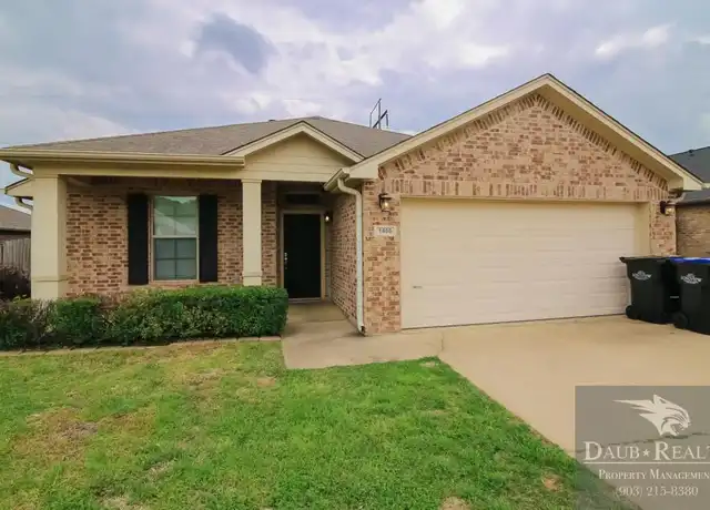 Property at 1406 Santa Cruz, Longview, TX, 75601, 4 beds, 2 baths, [object Object]