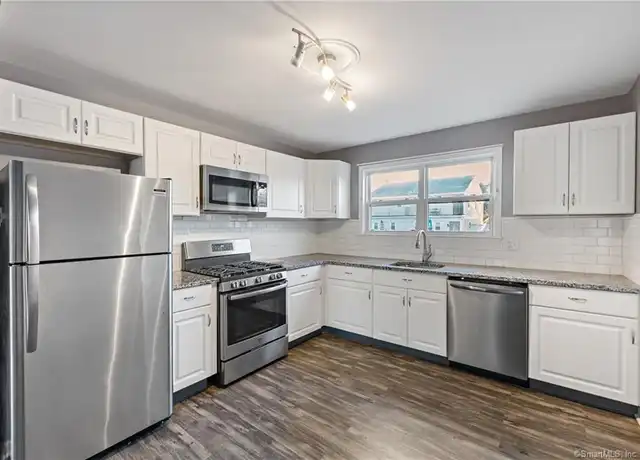 Property at 48 Nelson St Unit B, Stamford, CT, 06902, 2 beds, 1 bath, [object Object]