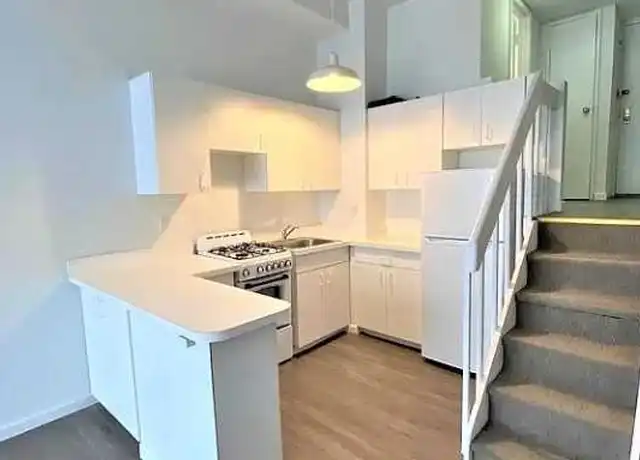 Property at 88 Fulton St Unit 3603, New York, NY, 10038, 2 beds, 1 bath, [object Object]