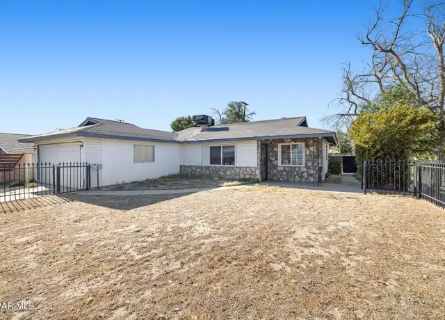 Property at 639 E Ovington St, Lancaster, CA, 93535, 3 beds, 2 baths, [object Object]