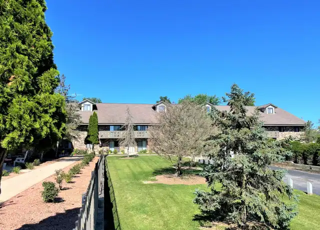 Property at River Park Apartments - 115 Chaffee Rd, Oconomowoc, WI, 53066, 2-3 beds, 2-2.5 baths, [object Object]