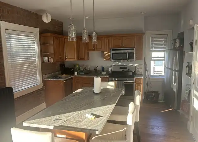 Property at 495 Broadway Unit 2, Somerville, MA, 02145, 4 beds, 1 bath, [object Object]