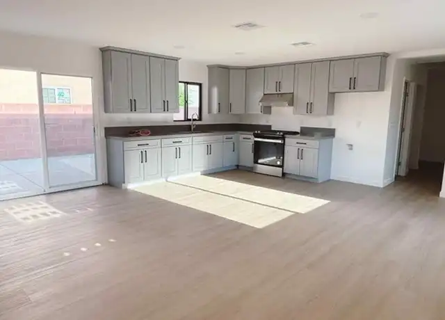 Property at 17423 Vine St Unit 2, Fontana, CA, 92335, 3 beds, 2 baths, [object Object]