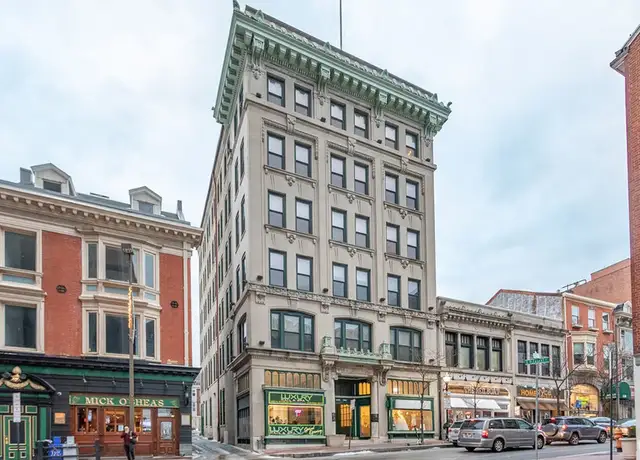 Photo of 330 N Charles St, Baltimore, MD 21201