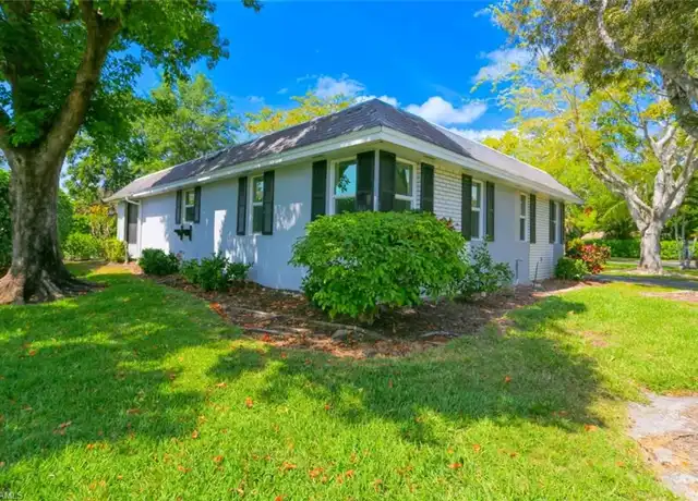 Property at 225 Georgetown Blvd, Naples, FL, 34102, 2 beds, 2 baths, [object Object]