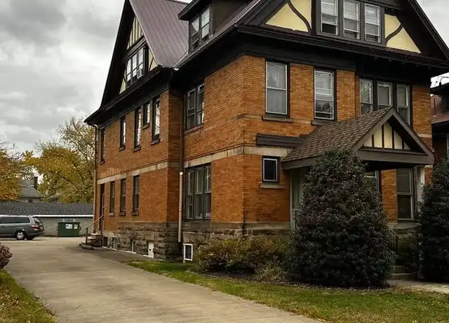 Property at 422 W 10th St Unit 4, Erie, PA, 16502, 1 bed, 1 bath, [object Object]