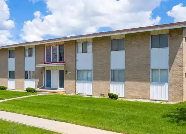 Property at Woodcreek Manor - 1050 Goddard Rd, Lincoln Park, MI, 48146, 1 bed, 1 bath, [object Object]