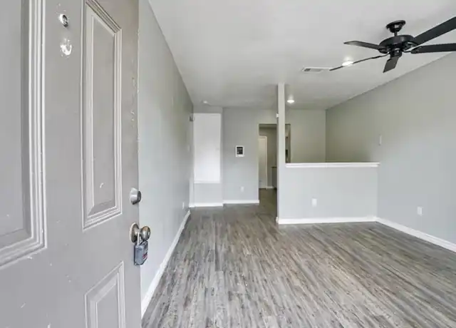 Property at 5117 Lavender St Unit 5177, Houston, TX, 77026, 4 beds, 1 bath, [object Object]