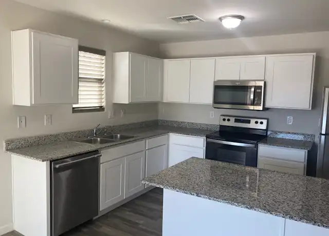 Property at 812 S Parker Pl, Casa Grande, AZ, 85122, 4 beds, 2 baths, [object Object]