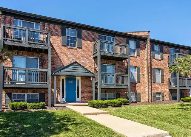 Property at Lenexa Crossing Apartments - 12445 W 97th Ter, Lenexa, KS, 66215, 1-3 bed, 1-2 bath, [object Object]