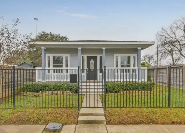 Property at 902 E 32nd St, Houston, TX, 77022, 3 beds, 2 baths, [object Object]