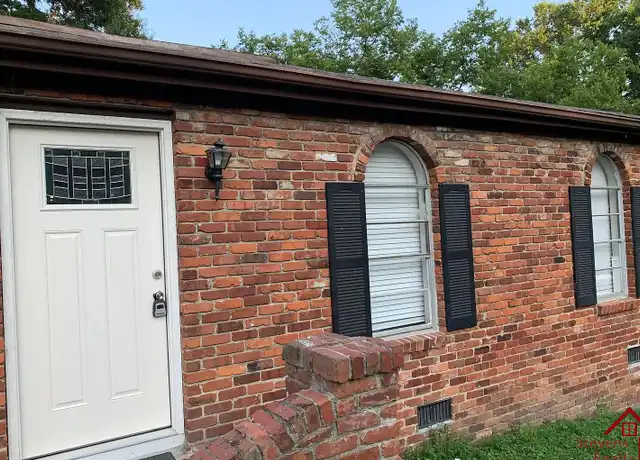 Property at 4380 Delashmitt Rd Unit B, Hixson, TN, 37343, 2 beds, 1 bath, [object Object]