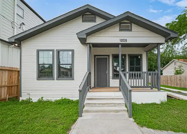 Property at 1205 E 27th St, Houston, TX, 77009, 3 beds, 2.5 baths, [object Object]