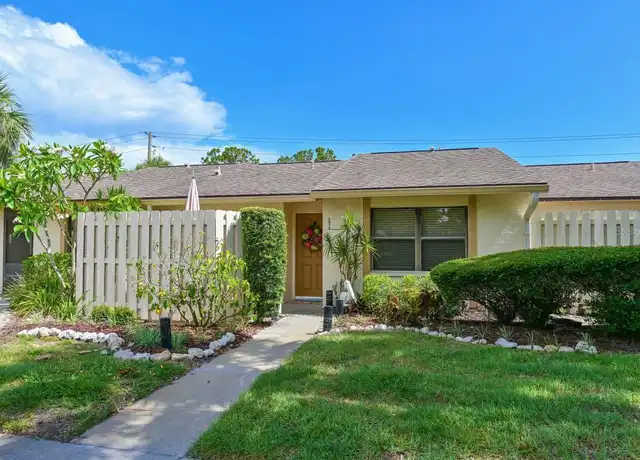 Property at 2915 61st St W, Bradenton, FL, 34209, 2 beds, 1 bath, [object Object]