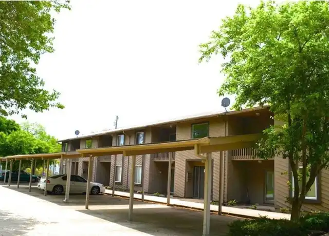 Property at 2600 W Godman Ave Unit 203, Muncie, IN, 47303, 2 beds, 1 bath, [object Object]