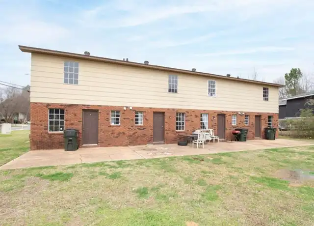 Property at 1914 E 48th St Unit C, Tuscaloosa, AL, 35405, 20 beds, 1.5 baths, [object Object]