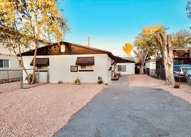 Property at 415 S 11th St Unit 2, Las Vegas, NV, 89101, 2 beds, 1 bath, [object Object]