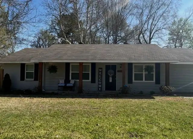 Property at 1503 W Nettleton Ave, Jonesboro, AR, 72401, 3 beds, 2 baths, [object Object]