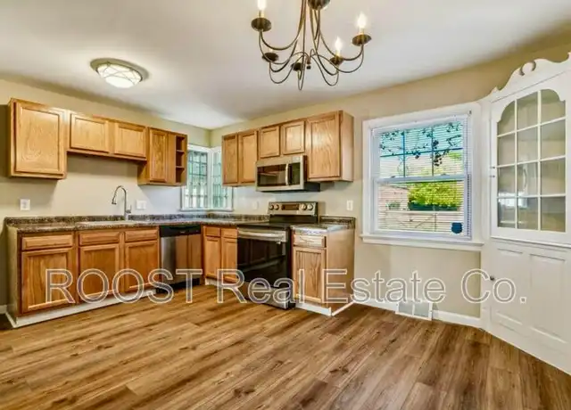 Property at 1802 Bide a Wee Park Ave, Columbus, OH, 43205, 4 beds, 3 baths, [object Object]