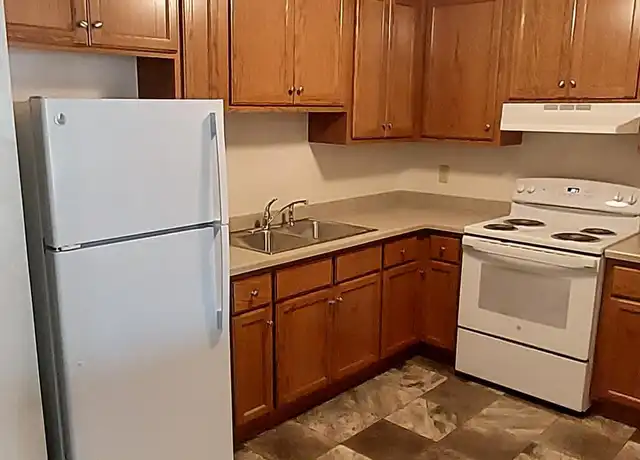 Property at 1333 S Norwood Ave Unit 4, Green Bay, WI, 54304, 1 bed, 1 bath, [object Object]