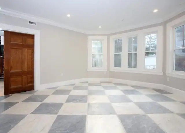 Property at 15 Lanark Rd Unit 2, Brighton, MA, 02135, 2 beds, 1 bath, [object Object]