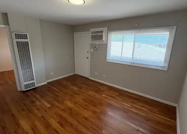 Property at 2250 Burr Oak Ave Unit IV B-16, Blue Island, IL, 60406, 1 bed, 1 bath, [object Object]