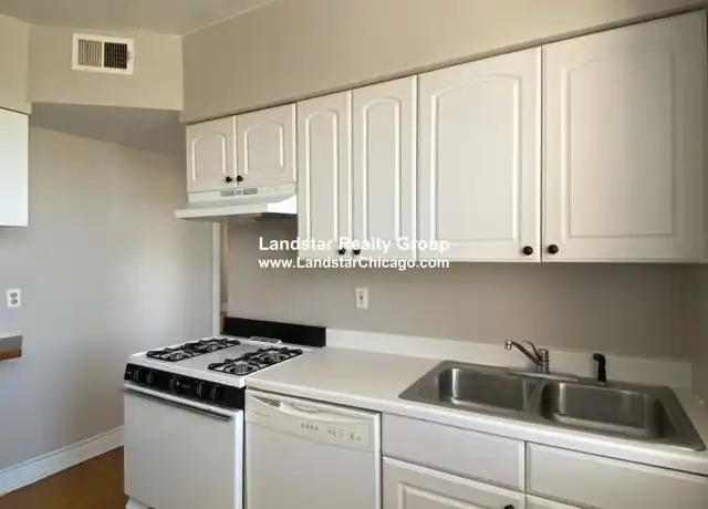 Property at 3052 W Berteau Ave, Chicago, IL, 60618, 1 bed, 1 bath, [object Object]