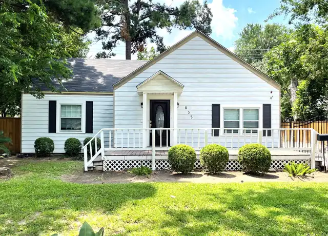Property at 835 W 41st St, Houston, TX, 77018, 2 beds, 2 baths, [object Object]