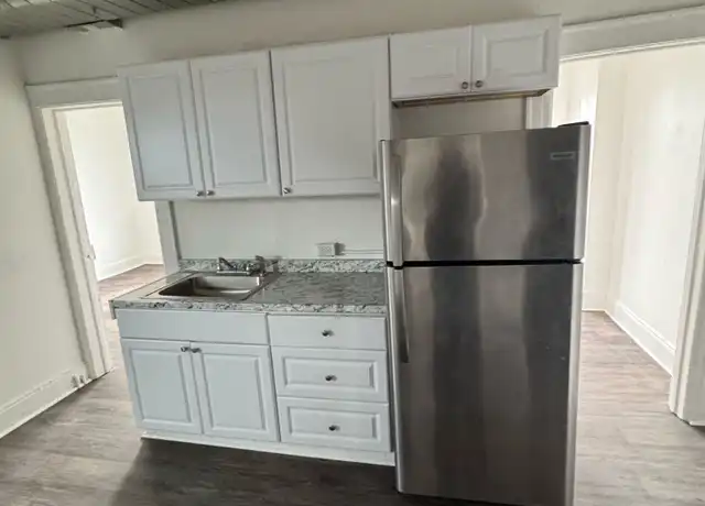 Property at 159 Charles St Unit 9 aka 159 charles, Bridgeport, CT, 06606, 2 beds, 1 bath, [object Object]