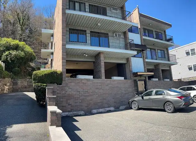 Property at 148 Undercliff Ave, Edgewater, NJ, 07020, 1 bed, 1 bath, [object Object]