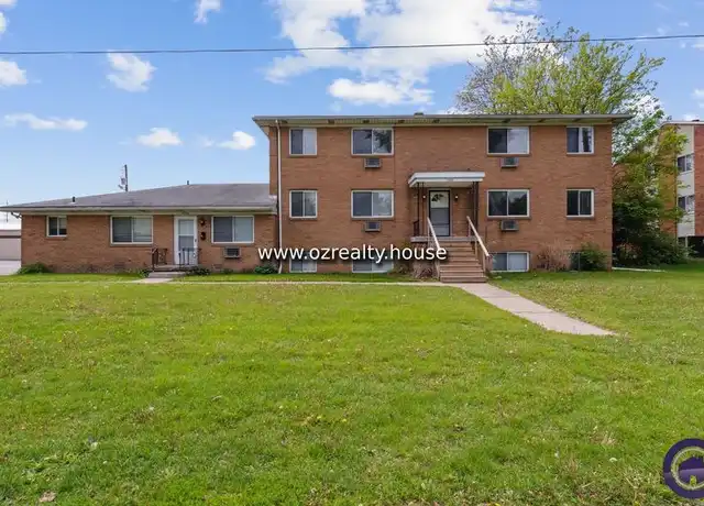 Property at 1733 Christian Ave Unit 4, Toledo, OH, 43613, 2 beds, 1 bath, [object Object]