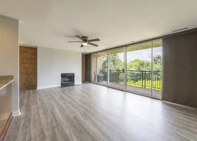 Property at 6020 Oakwood Dr Unit 2F, Lisle, IL, 60532, 1 bed, 1 bath, [object Object]